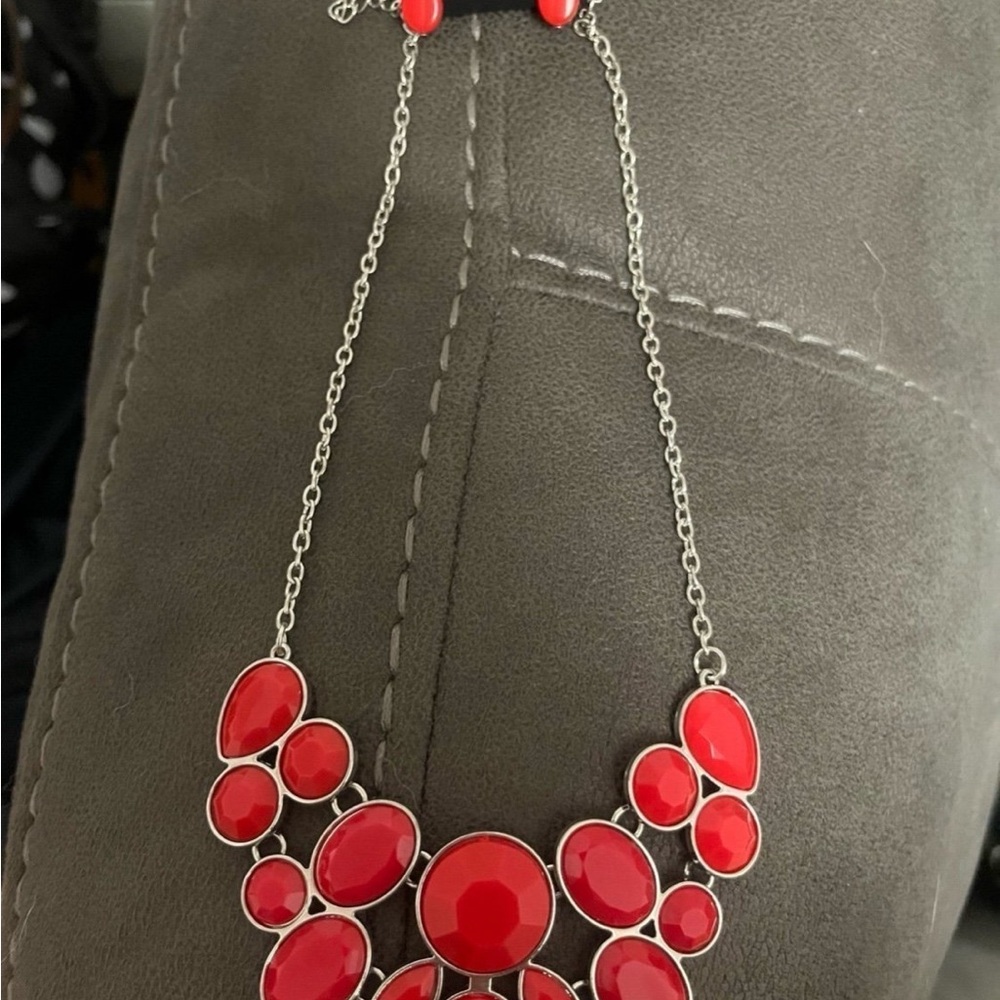 Elegant Red Statement Necklace